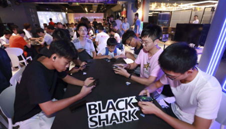 黑鲨玩咖先锋体验会X创梦天地广州站完美撒花