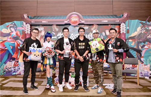 策划Battle送福利！《阴阳师：百闻牌》三方联动福利即将上线！