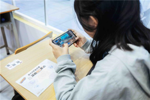 《家庭教师》1月3日全平台上线！广州萤火虫打卡成功√