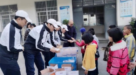 “爱，要早一点”公益行动，波克城市打造科技向善新模式