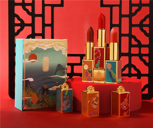 穿越大荒的时尚新单品，《天下》手游荷包口红正式官宣！