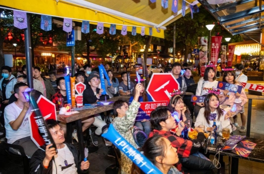 小沃科技联合腾讯，开启上海S10城市峡谷主题月活动