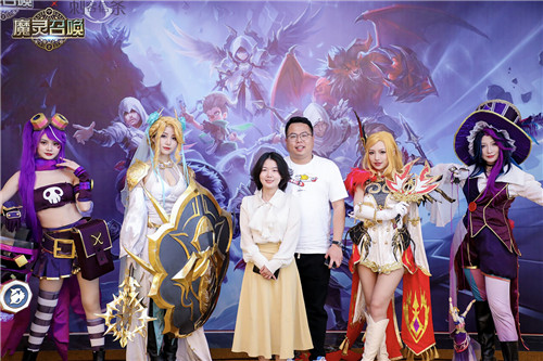 《魔灵召唤》2023武汉站圆满落幕 ‘愤怒的土巴鼠’选手夺冠